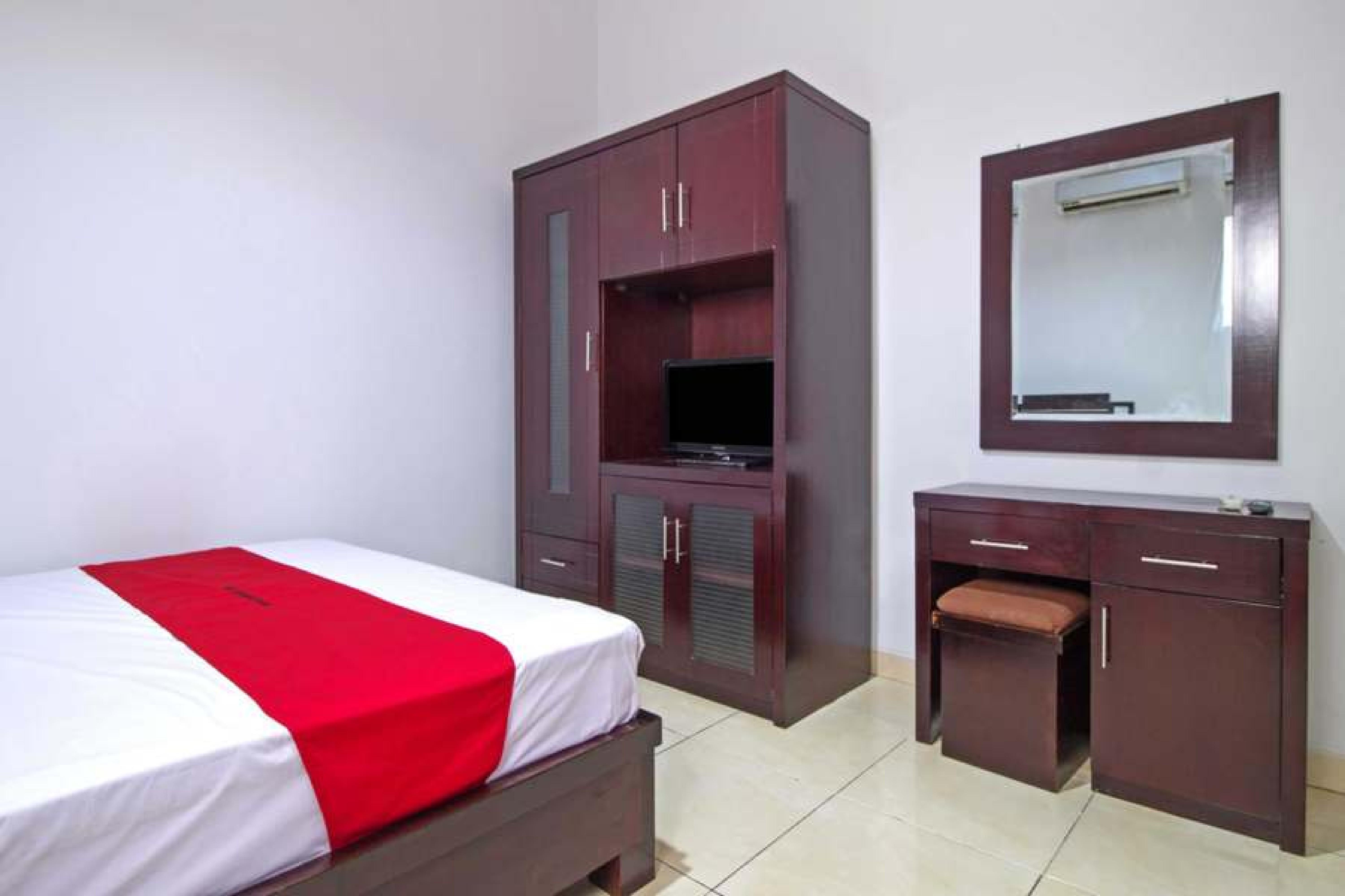 Reddoorz @ Pangeran Antasari 2 Hotel Cilandak  Luaran gambar