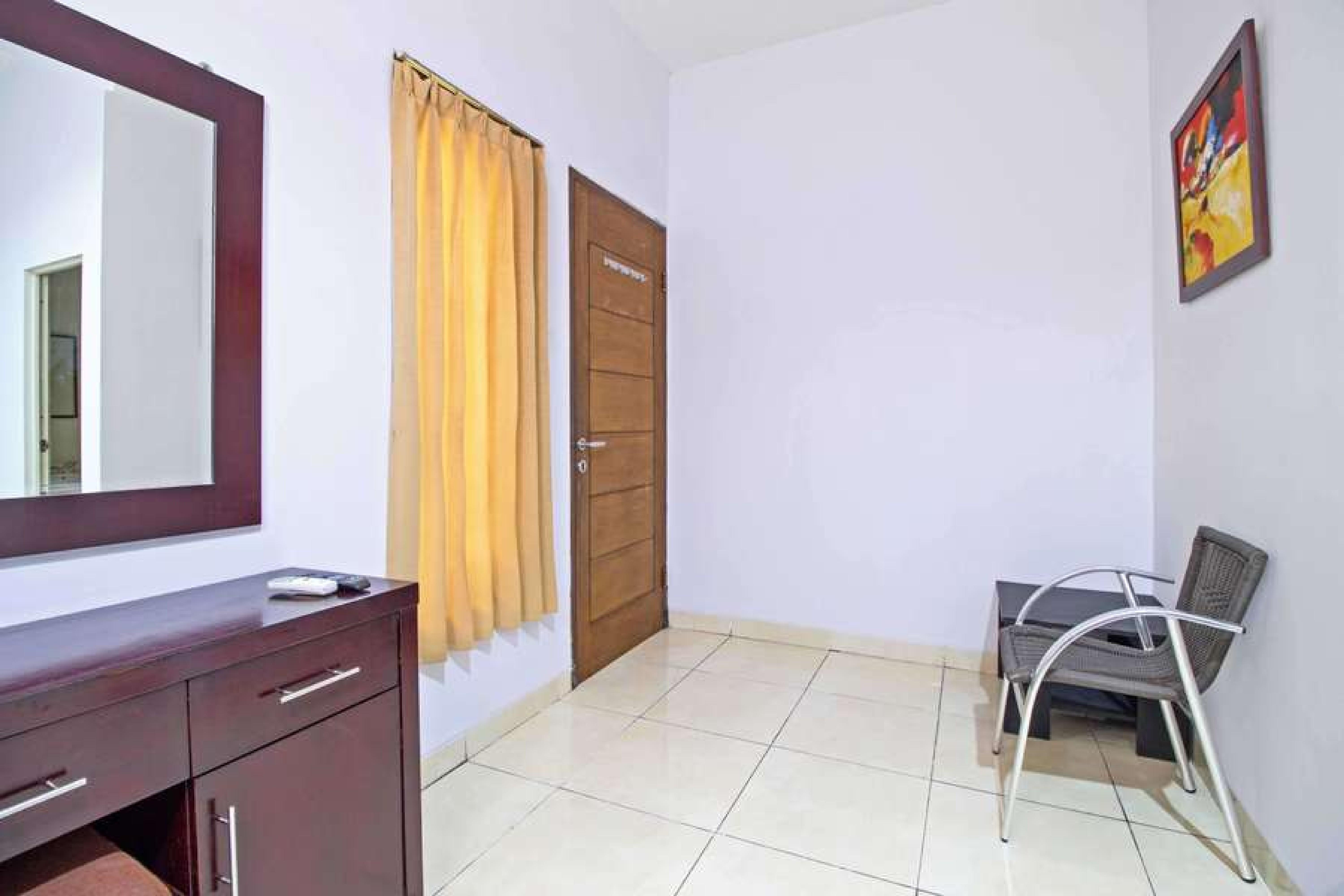 Reddoorz @ Pangeran Antasari 2 Hotel Cilandak  Luaran gambar