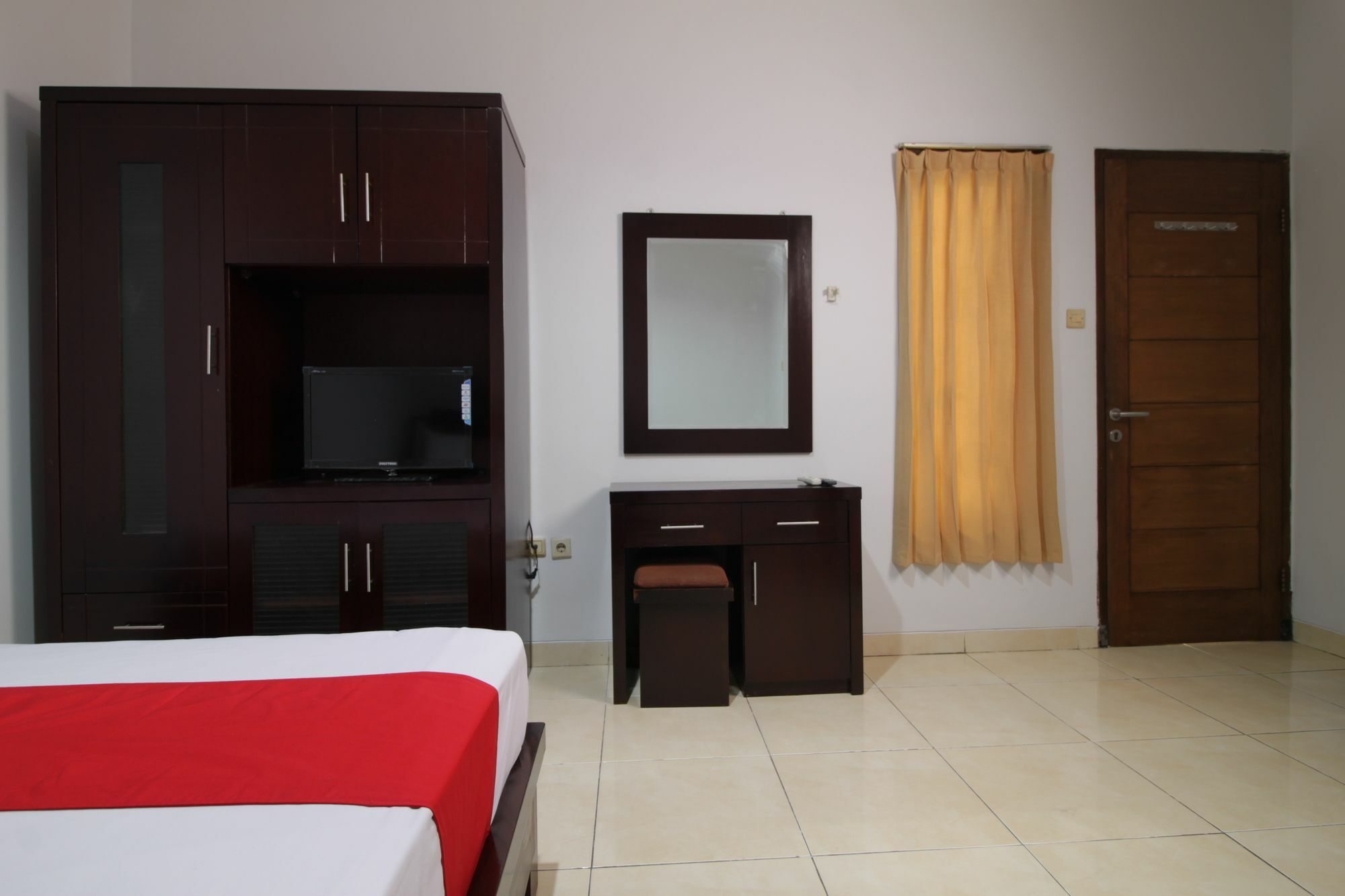 Reddoorz @ Pangeran Antasari 2 Hotel Cilandak  Luaran gambar