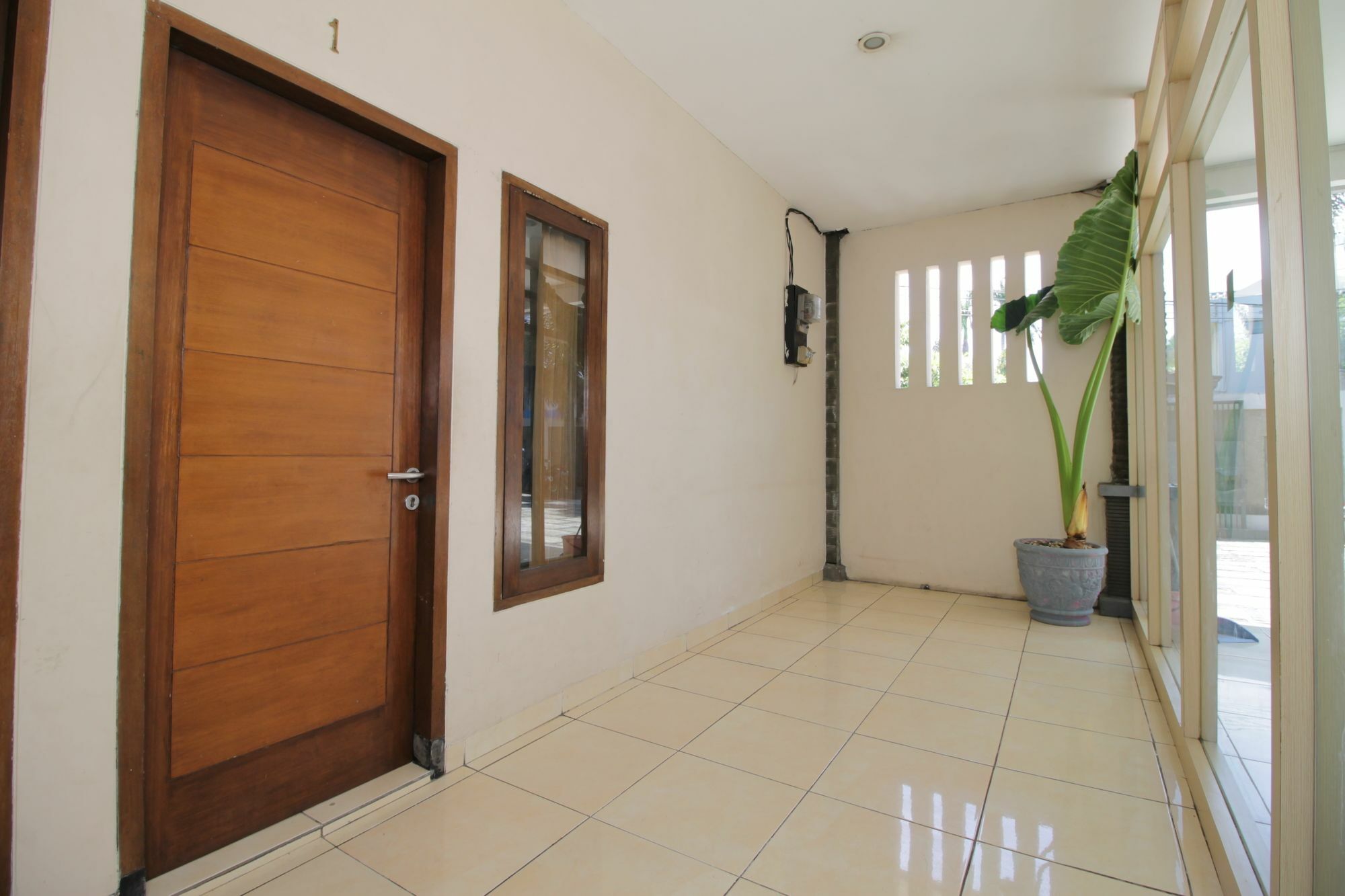 Reddoorz @ Pangeran Antasari 2 Hotel Cilandak  Luaran gambar