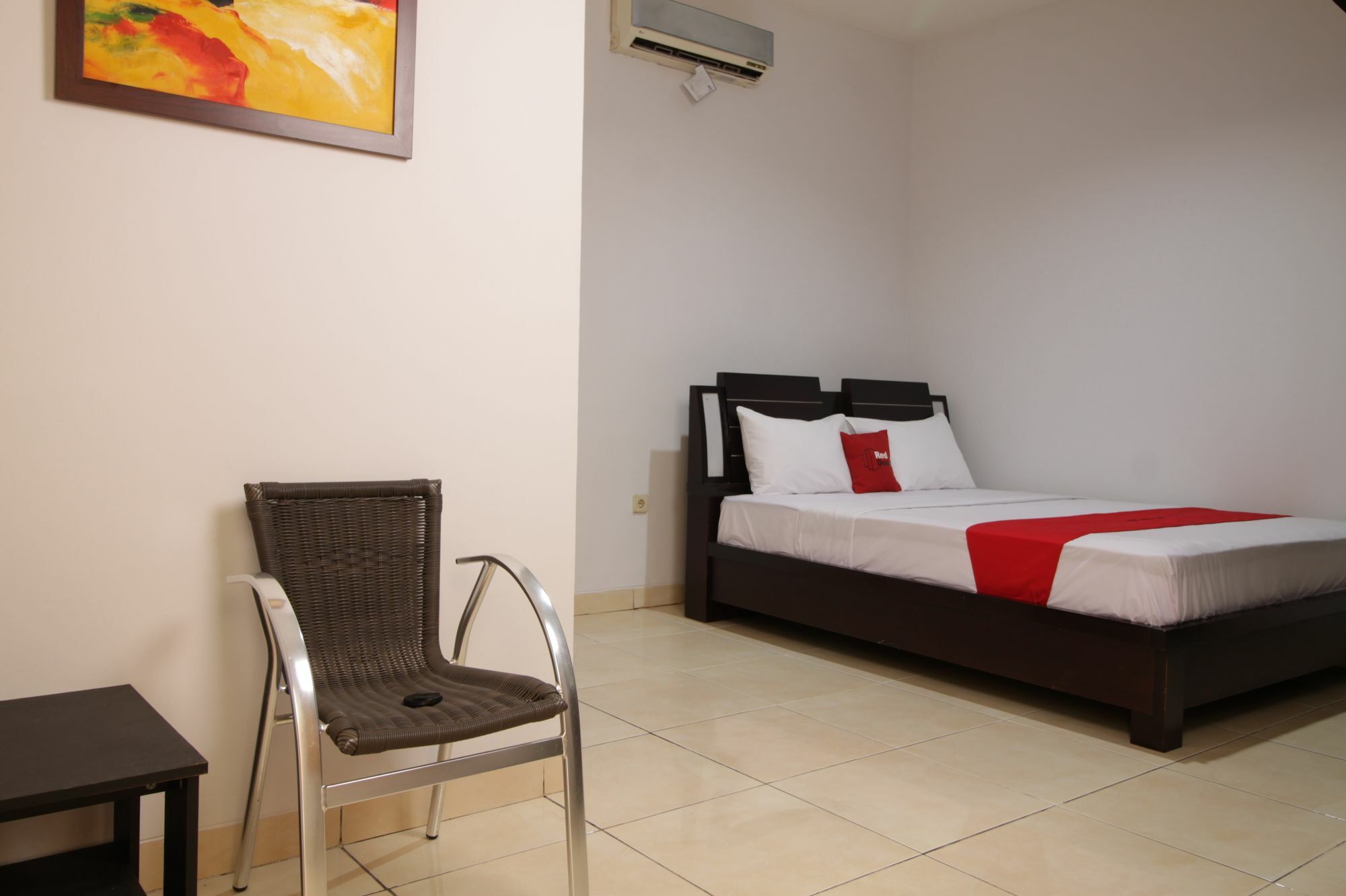 Reddoorz @ Pangeran Antasari 2 Hotel Cilandak  Luaran gambar